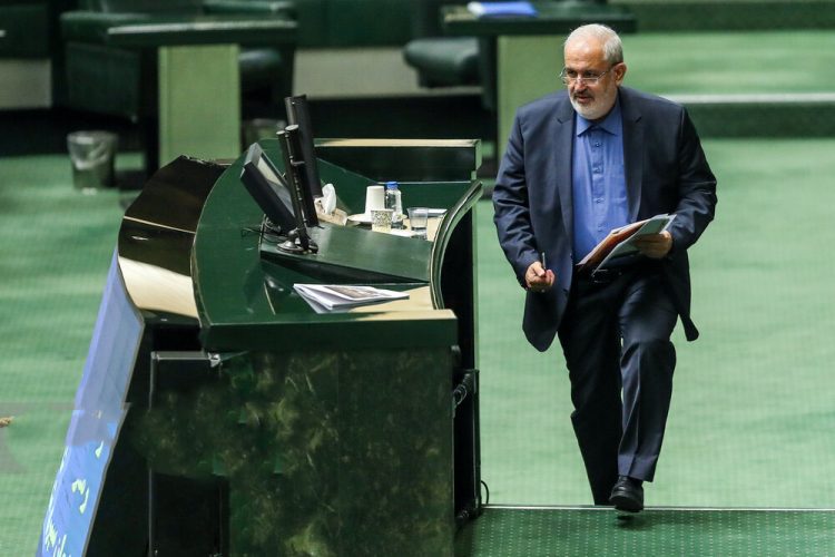 سکان وزارت صمت در دست علی‌آبادی