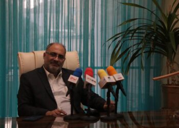 فرق آموزش مدیریت و کوچینگ مدیران