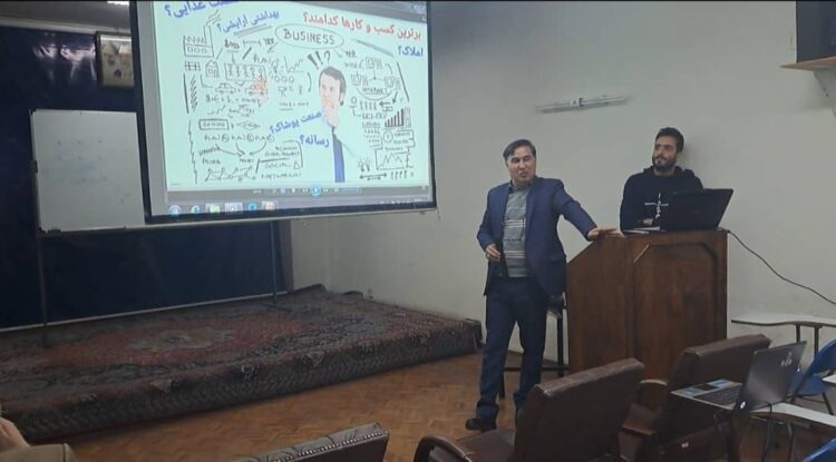 استارتاپ کاربرد پرینترهای سه بعدی ونسل جدید آنها در صنعت هنر و طراحی مد ولباس