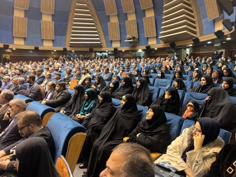 همایش قله نزدیک است به میزبانی شبکه راهبردی یاران انقلاب اسلامی(شریان)