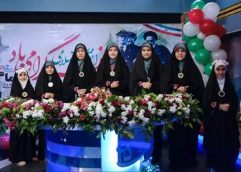 پنجمین شب برنامه (ایران ۴۵) به شهدای مدافع سلامت تقدیم شد