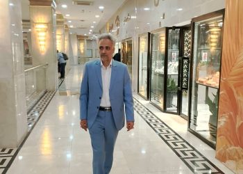 گفتگو با محمد بشیری گودرزی رئیس انجمن جهانی تجارت سنگ‌های قیمتی