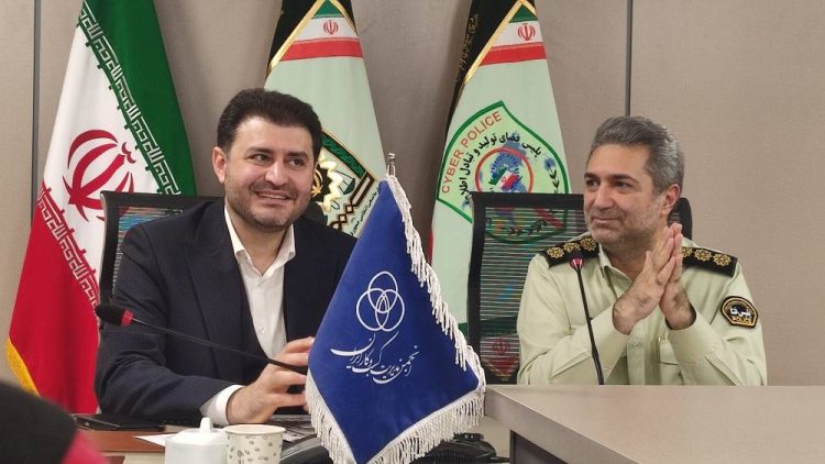 پلیس فتا و انجمن مدیریت کسب‌وکار ایران برای کاهش جرائم سایبری اقتصادی هم‌پیمان شدند